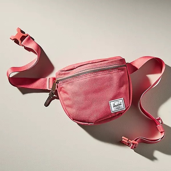 Herschel Supply Co. Fifteen Bum Bag- Tea Rose - Picture 1 of 4